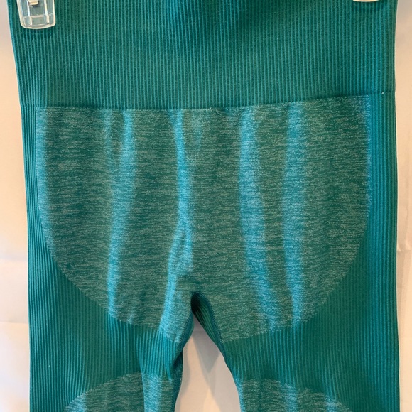 Leggings Green Nylon Polyester Spandex Size Small - Picture 2 of 4